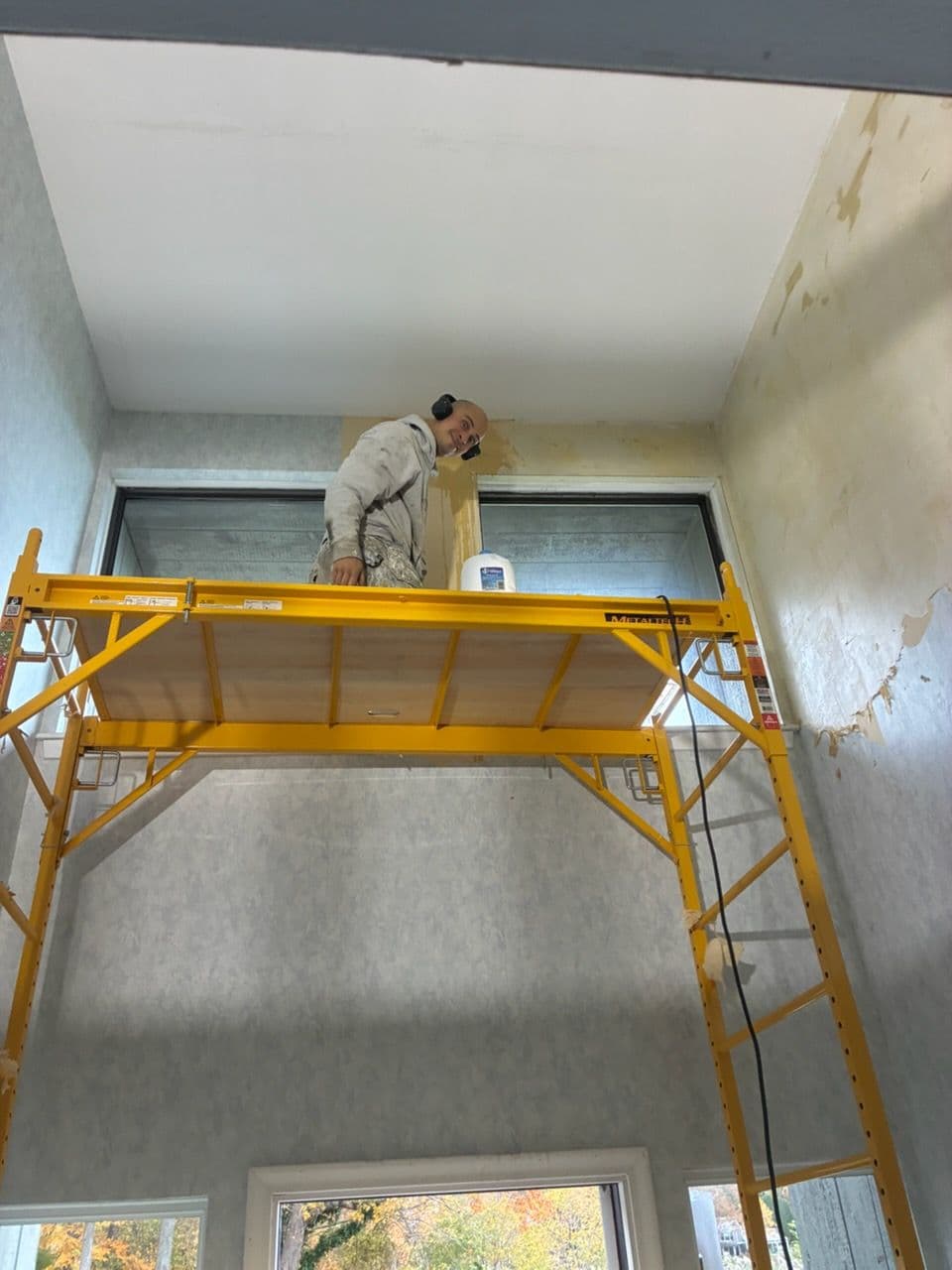 Gallery photos for Harbour Village Condos Paint Prep in Branford: Image #1